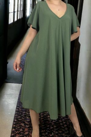 Midi φόρεμα με V λαιμόκοψη<br/><small class="dmm_sku">Κωδικός προϊόντος: 4700</small>