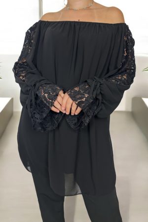 Υπέροχη μπλούζα με δαντέλα στα μανίκια<br/><small class="dmm_sku">Κωδικός προϊόντος: 5522</small>