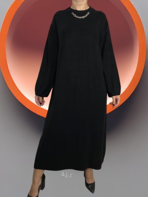 Πλεκτό μάξι φόρεμα με κόσμημα<br/><small class="dmm_sku">Κωδικός προϊόντος: 7290-μαυρο</small>