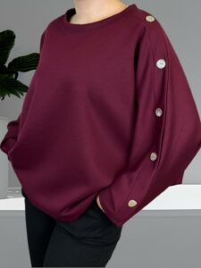 Μπλούζα με διακοσμητικά κουμπιά στα μανίκια