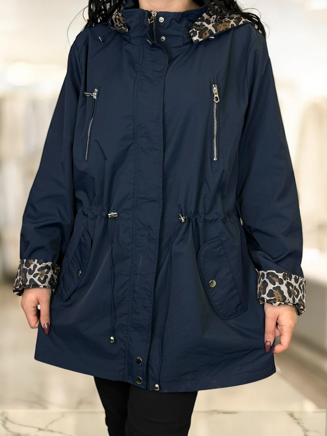 Καμπαρντίνα με φόδρα λεοπάρ για στυλ Καμπαρντίνα με φόδρα λεοπάρ για στυλ