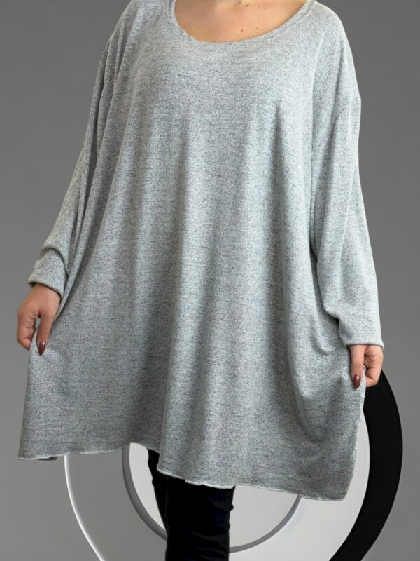 Must-have μπλουζοφόρεμα Plus Size για μοντέρνες εμφανίσεις