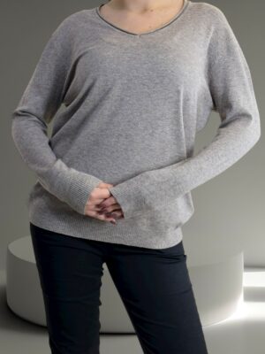 Κλασικό πουλόβερ V-neck