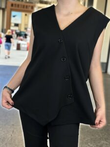 Minimal γιλέκο σε ποντοστόφα με μοντέρνα γραμμή