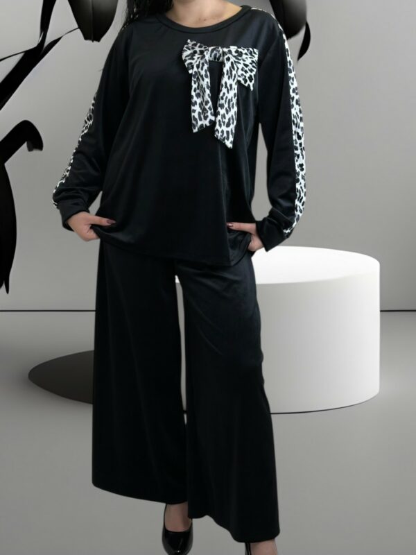 Cozy βελούδινο σετ με κορδέλα για stylish εμφανίσεις
