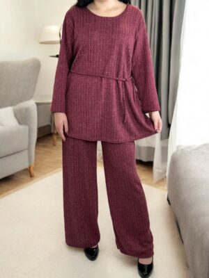 Απαλό  σετ με stylish λεπτή ζώνη<br/><small class="dmm_sku">Κωδικός προϊόντος: 8280-μπορντο</small>