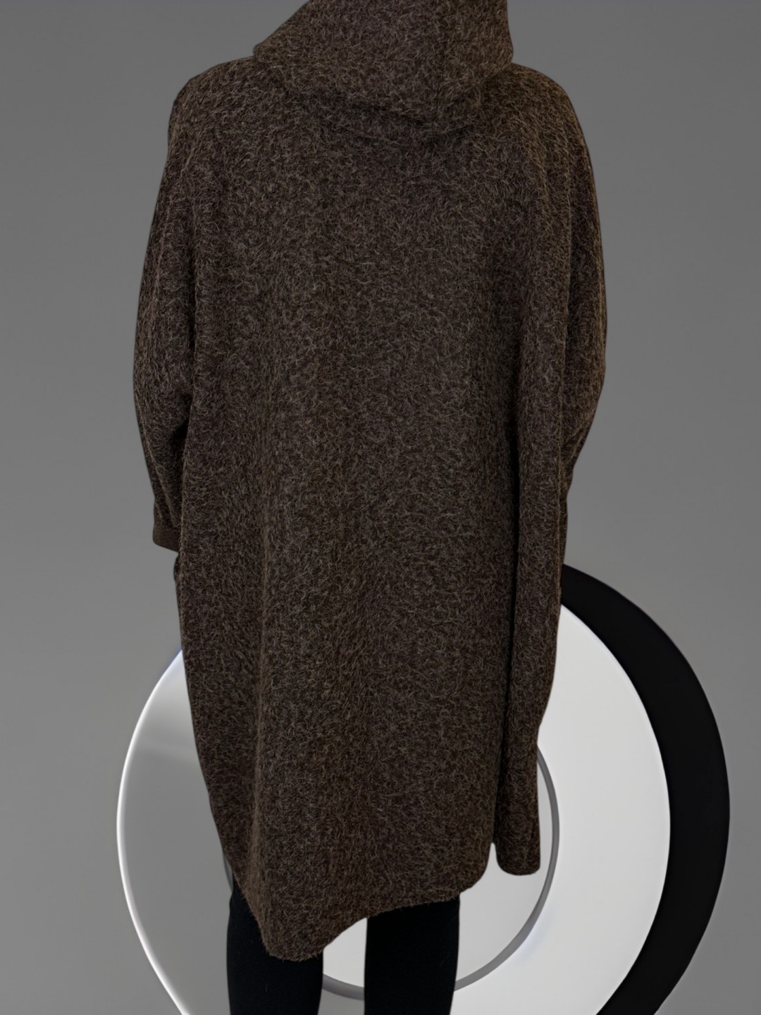 Παλτοζακέτα με απαλή υφή και λουλουδάτη λεπτομέρεια Παλτοζακέτα με απαλή υφή και λουλουδάτη λεπτομέρεια