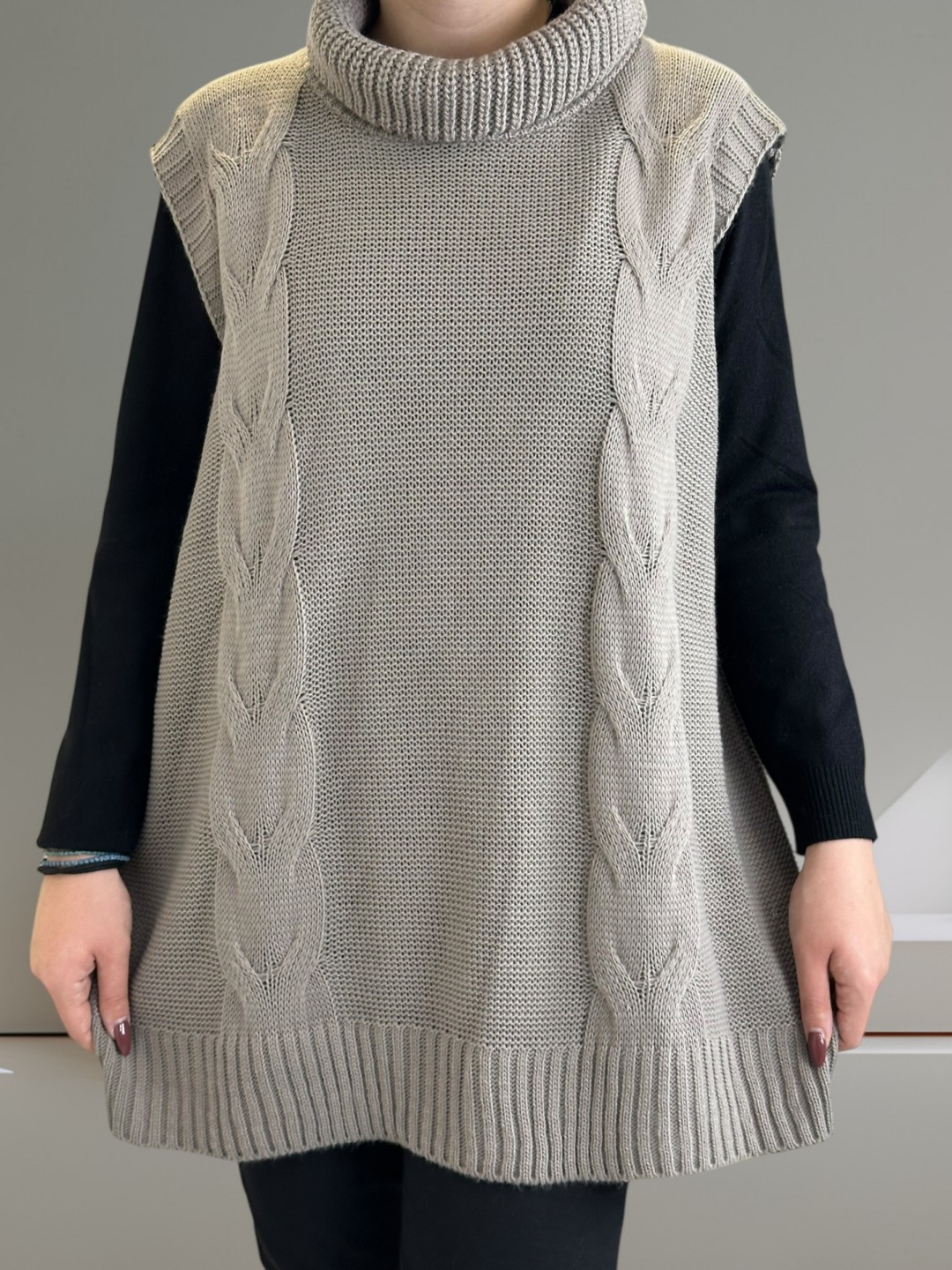 Απαλό πλεκτό ζιβάγκο χωρίς μανίκια Απαλό πλεκτό ζιβάγκο χωρίς μανίκια