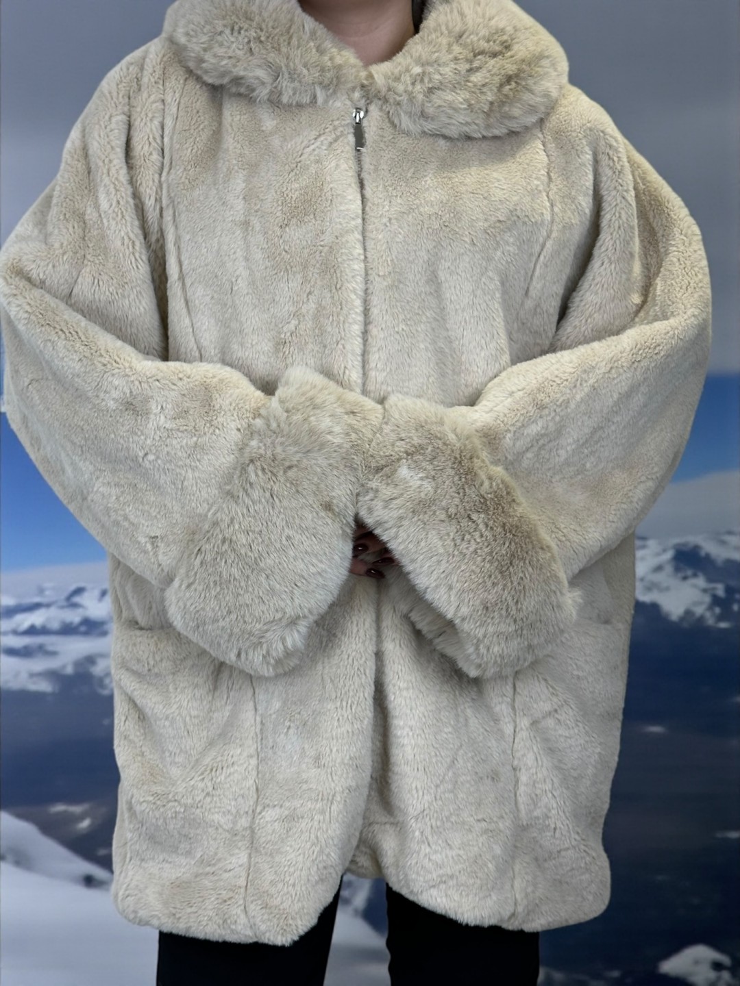 Γούνα με φερμουάρ για  άνεση και luxury look Γούνα με φερμουάρ για  άνεση και luxury look