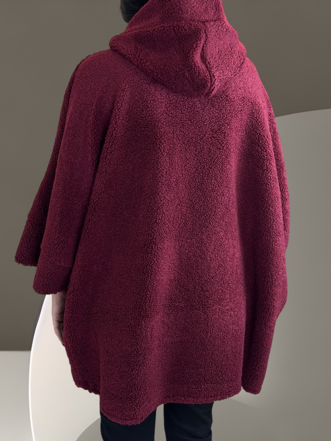 PLUS SIZE Ζακέτα Προβατάκι με Στιλ και Ζεστασιά PLUS SIZE Ζακέτα Προβατάκι με Στιλ και Ζεστασιά