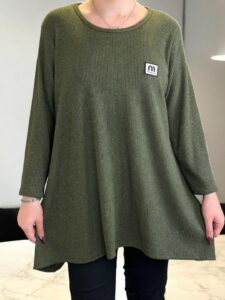 Μπλούζα με λάμψη από ασημί κλωστή και σχέδιο μύτες