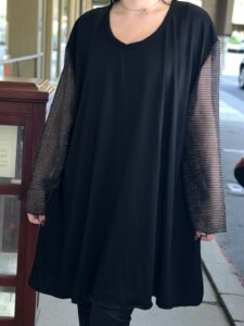 Εντυπωσιακό μπλουζοφόρεμα με χρωματιστές λάμψεις λουρέξ