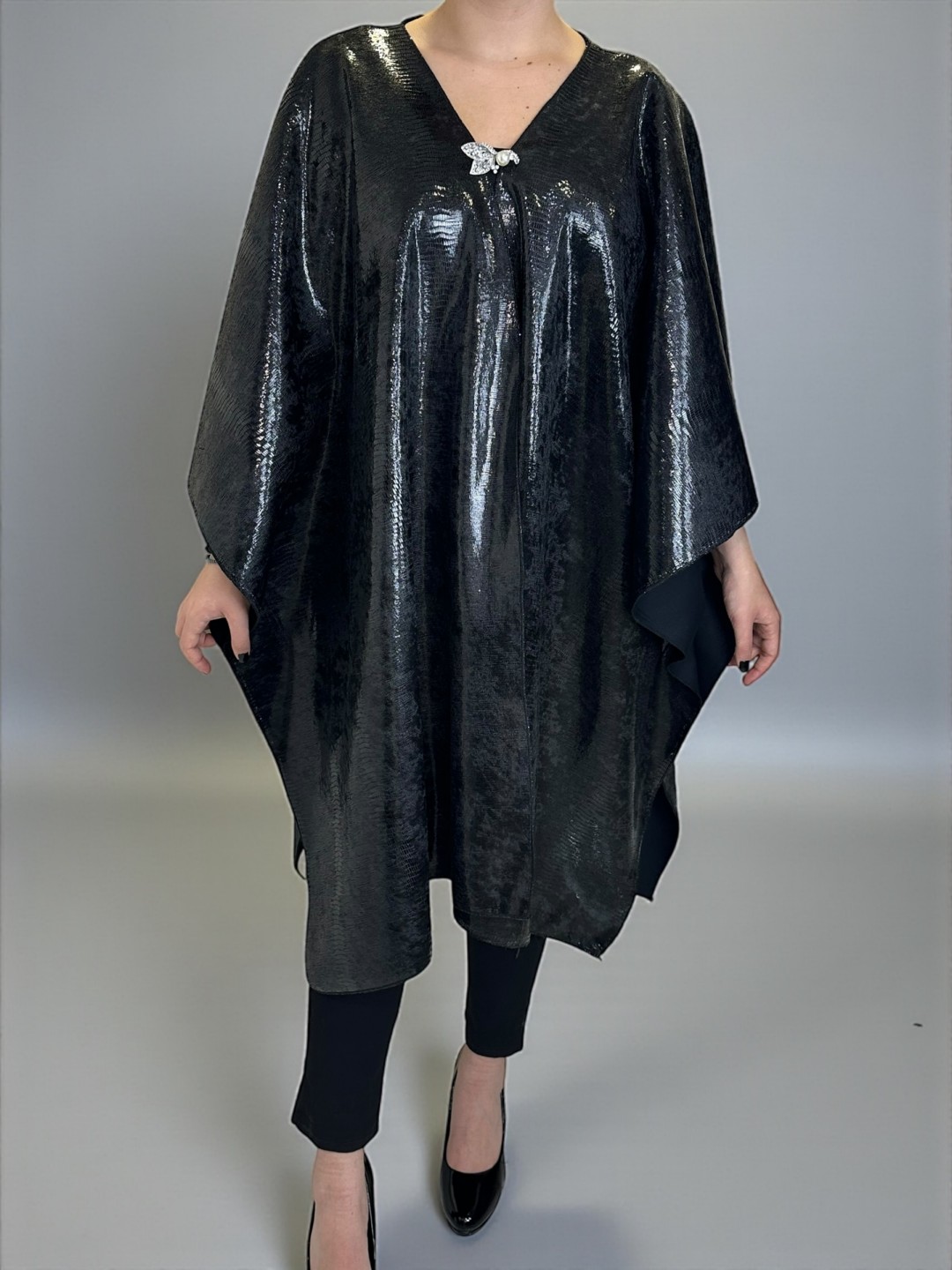 Μοντέρνα κάπα για chic layering Μοντέρνα κάπα για chic layering