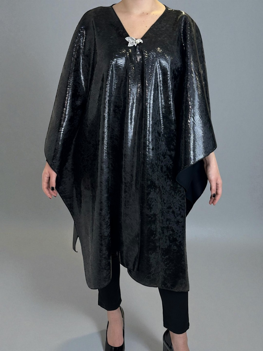 Μοντέρνα κάπα για chic layering Μοντέρνα κάπα για chic layering