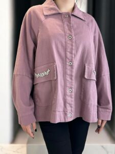 Τζάκετ με λεπτομέρειες στρας στις τσέπες