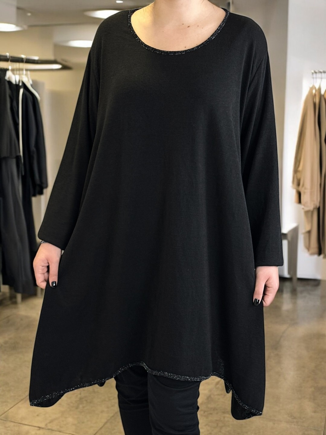 Κομψό μπλουζοφόρεμα με διακριτικές λούρεξ πινελιές Κομψό μπλουζοφόρεμα με διακριτικές λούρεξ πινελιές