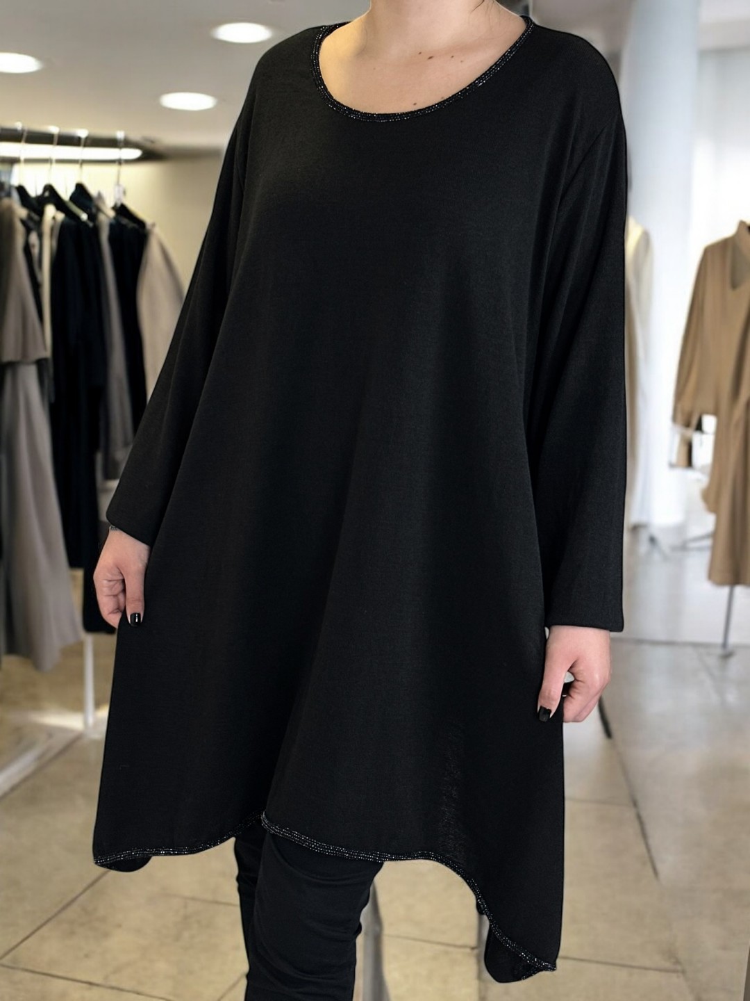 Κομψό μπλουζοφόρεμα με διακριτικές λούρεξ πινελιές Κομψό μπλουζοφόρεμα με διακριτικές λούρεξ πινελιές