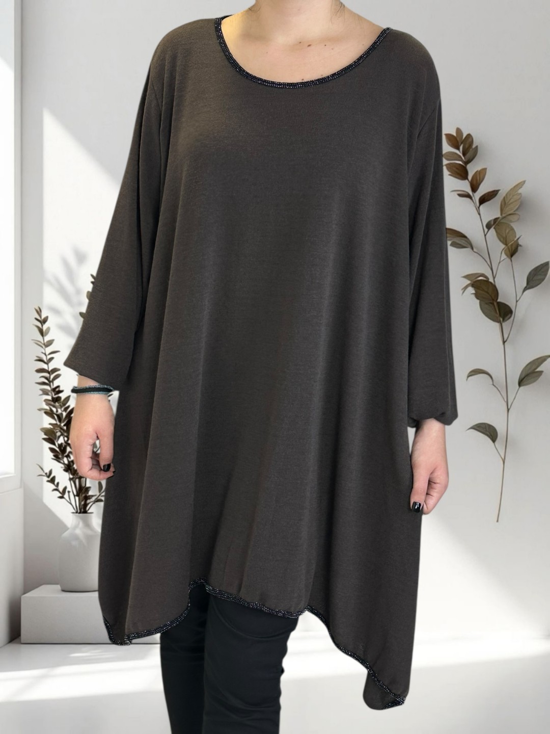 Κομψό μπλουζοφόρεμα με διακριτικές λούρεξ πινελιές Κομψό μπλουζοφόρεμα με διακριτικές λούρεξ πινελιές