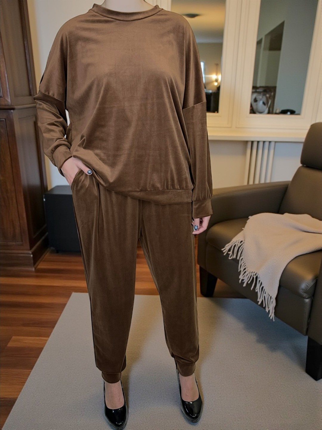 Άνετη βελουτέ σετ φόρμα Άνετη βελουτέ σετ φόρμα