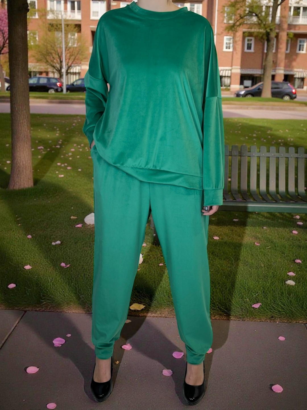 Άνετη βελουτέ σετ φόρμα Άνετη βελουτέ σετ φόρμα