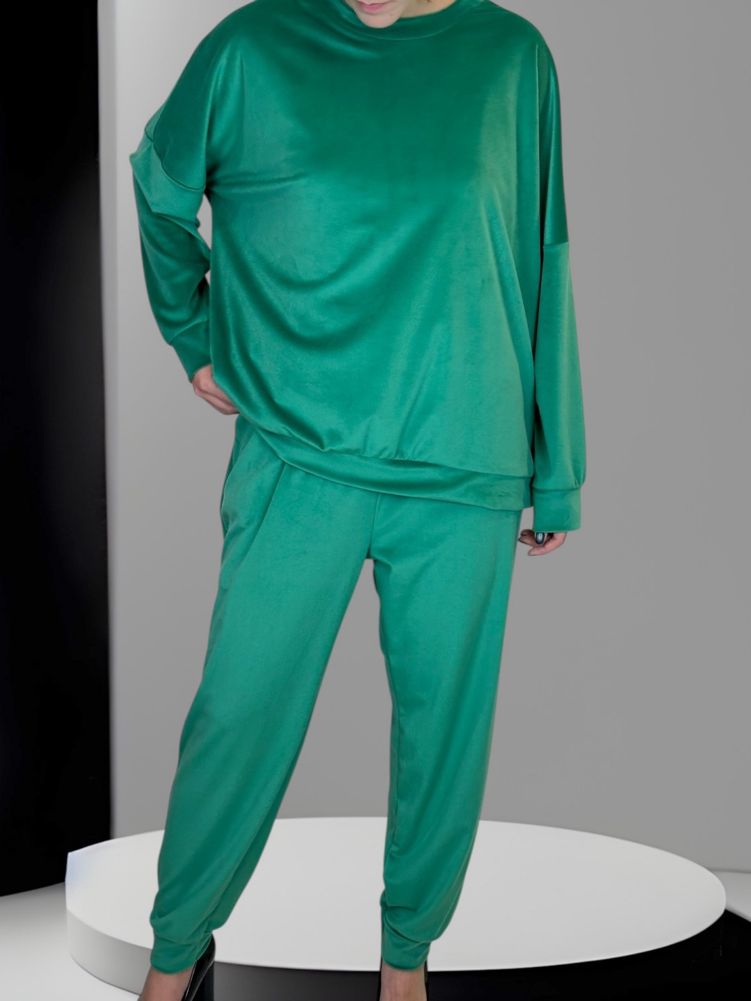 Άνετη βελουτέ σετ φόρμα Άνετη βελουτέ σετ φόρμα