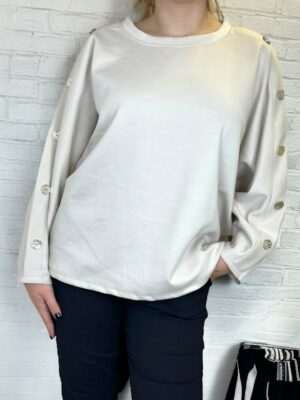 Μπλούζα με διακοσμητικά κουμπιά στα μανίκια