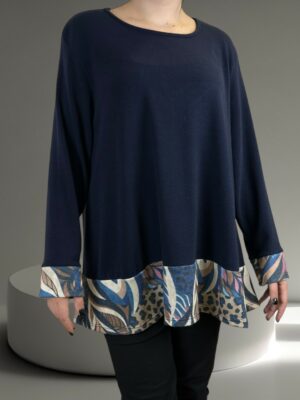 Μπλούζα με φαρδιά φάσα στο τελείωμα