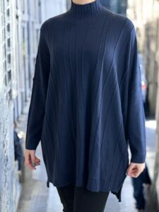 Μπλούζα με απαλή υφή και χαλαρό ζιβάγκο”