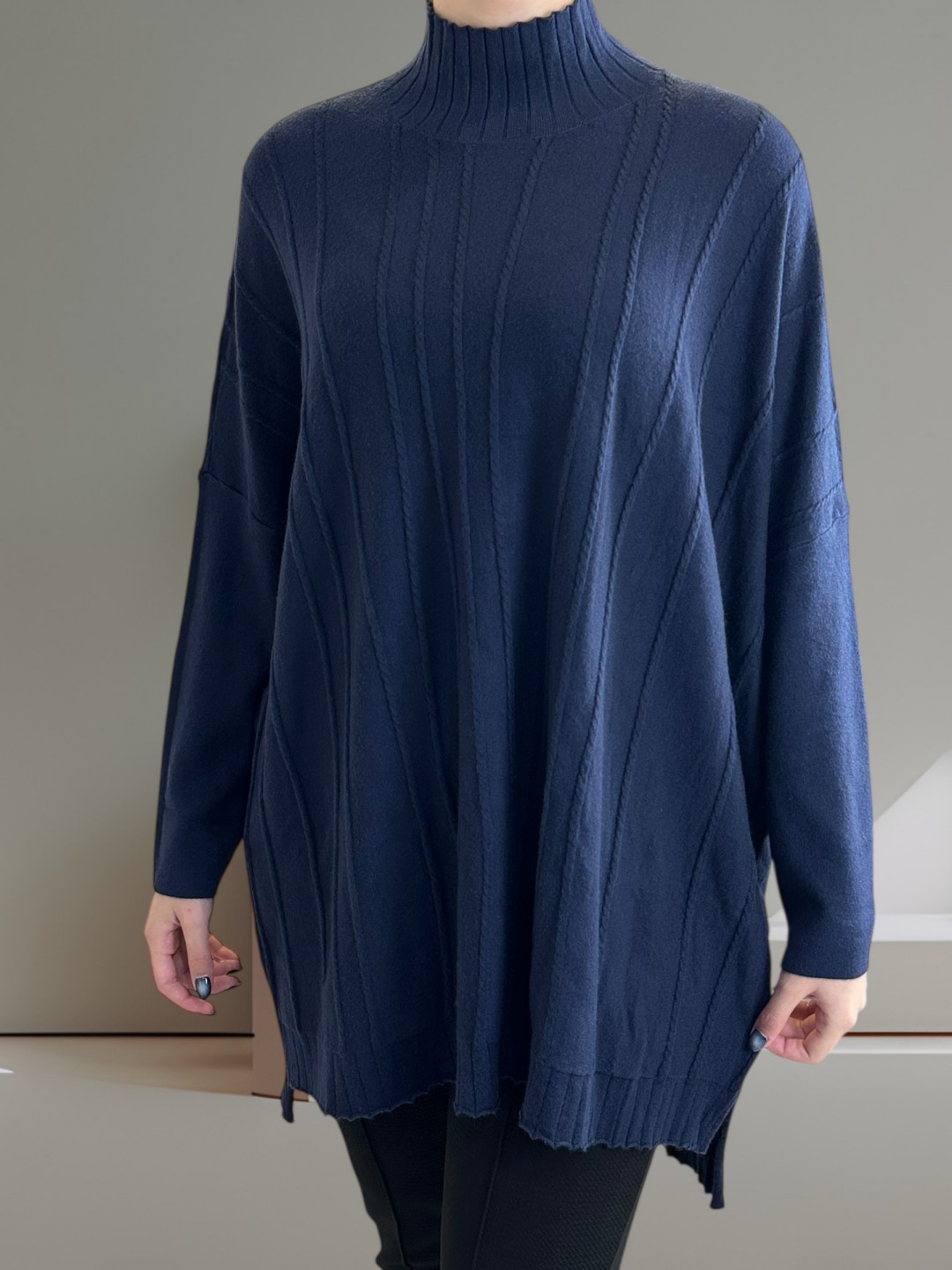 Μπλούζα με απαλή υφή και χαλαρό ζιβάγκο” Μπλούζα με απαλή υφή και χαλαρό ζιβάγκο”