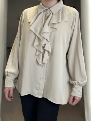 Πουκάμισο με φινετσάτα βολάν για chic look<br/><small class="dmm_sku">Κωδικός προϊόντος: 8374-μπεζ</small>