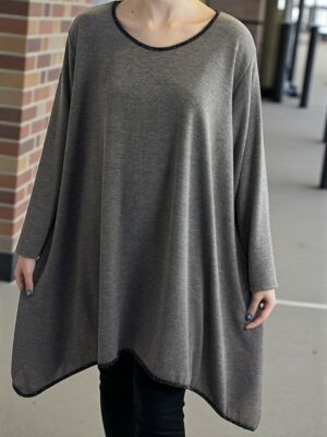 Κομψό μπλουζοφόρεμα με διακριτικές λούρεξ πινελιές