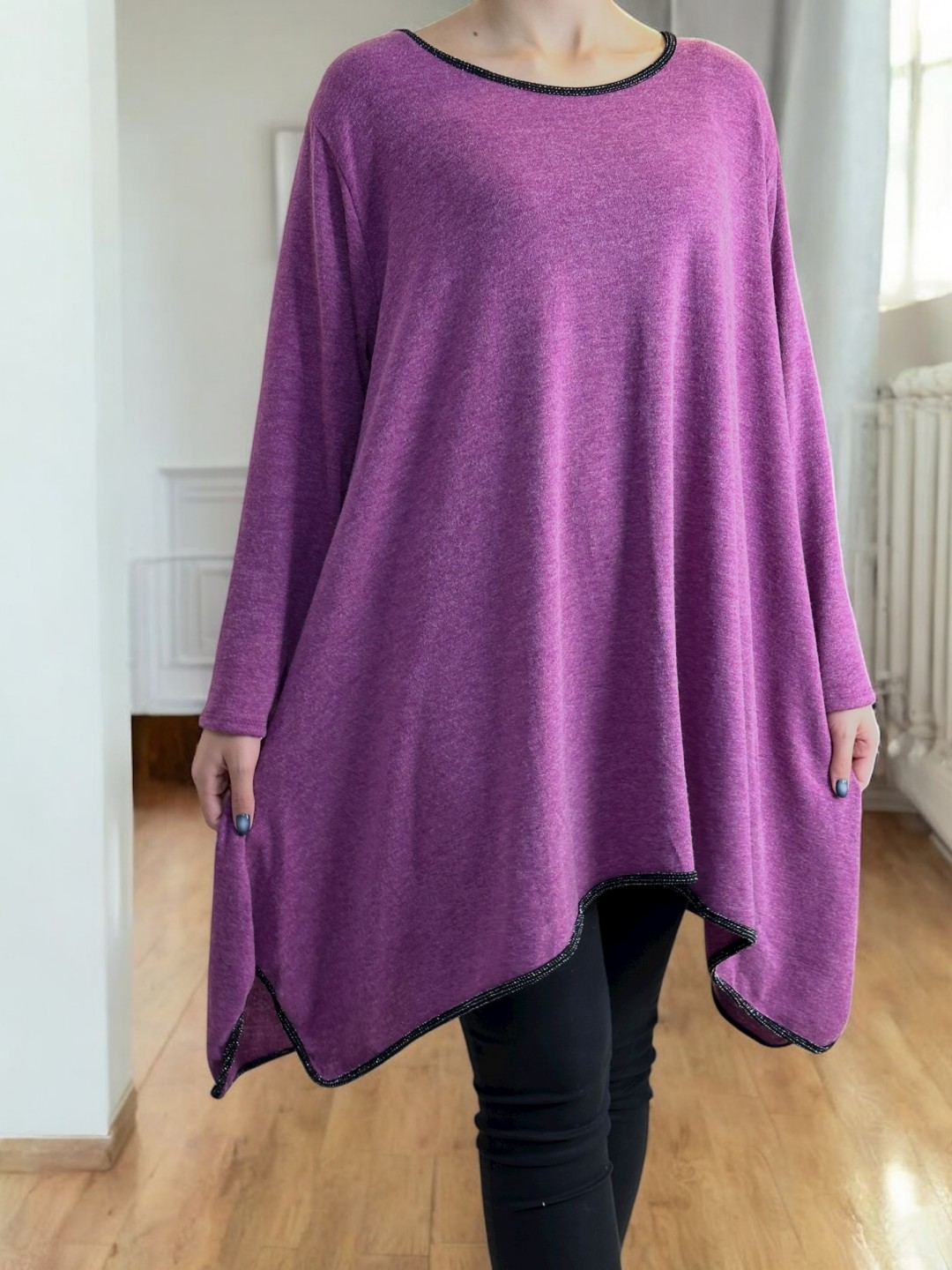 Κομψό μπλουζοφόρεμα με διακριτικές λούρεξ πινελιές Κομψό μπλουζοφόρεμα με διακριτικές λούρεξ πινελιές