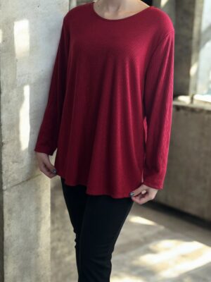 Μπλούζα με διακριτική χρυσοκλωστή για elegant look