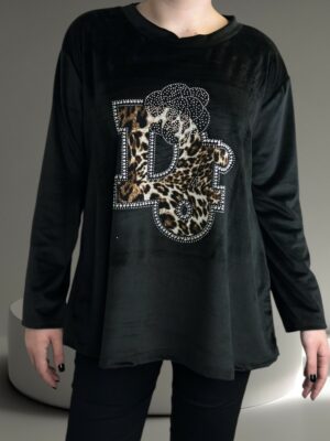 Μπλούζα με γράμματα από βελούδινη