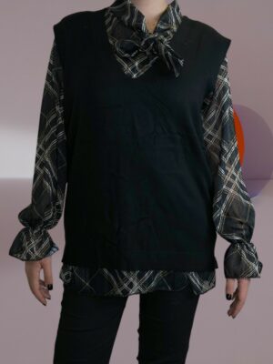 Μοντέρνα καζάκα με V ντεκολτέ