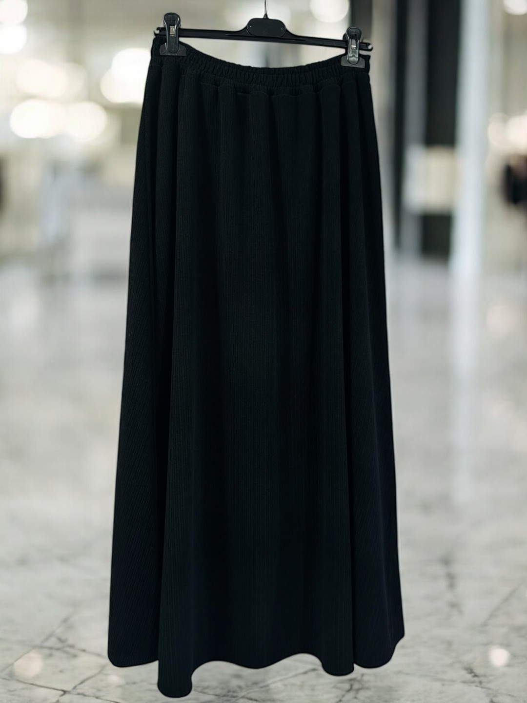 Φούστα κοτλέ με λάστιχο για καθημερινό στιλ Φούστα κοτλέ με λάστιχο για καθημερινό στιλ