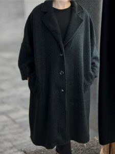 Παλτό μπουκλέ με άνετη γραμμή plus size