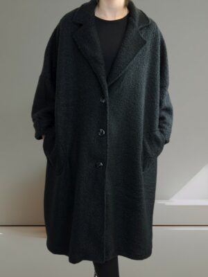 Παλτό μπουκλέ με άνετη γραμμή plus size