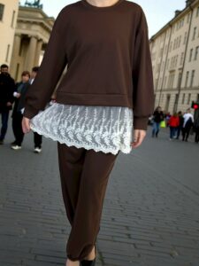 Σετ με ρομαντική λεπτομέρεια δαντέλας