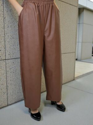 Σαλβάρι από Συνθετικό Δέρμα