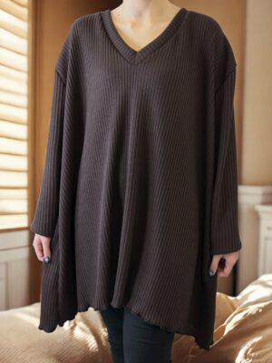 Κομψό μπλουζοφόρεμα πλεκτής υφής με V λαιμό