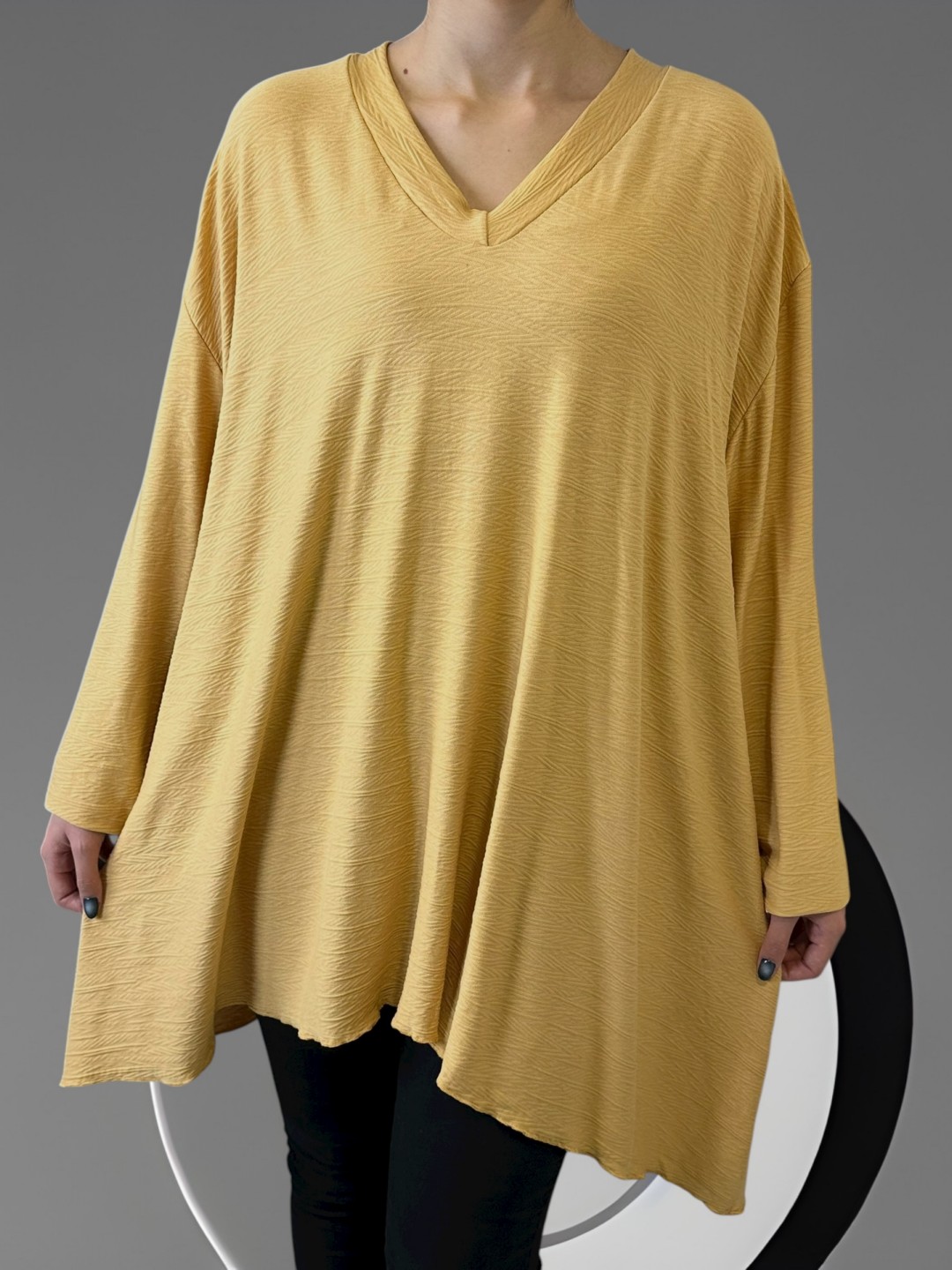 Κομψό μπλουζοφόρεμα πλεκτής υφής με V λαιμό Κομψό μπλουζοφόρεμα πλεκτής υφής με V λαιμό