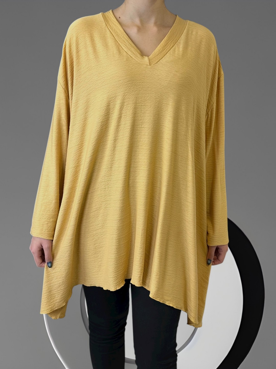 Κομψό μπλουζοφόρεμα πλεκτής υφής με V λαιμό Κομψό μπλουζοφόρεμα πλεκτής υφής με V λαιμό