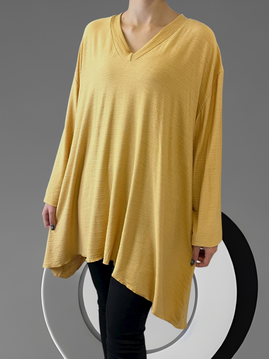 Κομψό μπλουζοφόρεμα πλεκτής υφής με V λαιμό Κομψό μπλουζοφόρεμα πλεκτής υφής με V λαιμό