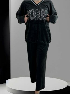 Κομψό Βελούδινο Σετ με Λαιμόκοψη V