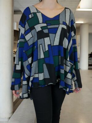 Ελαφριά Μπλούζα με Θηλυκή V Γραμμή