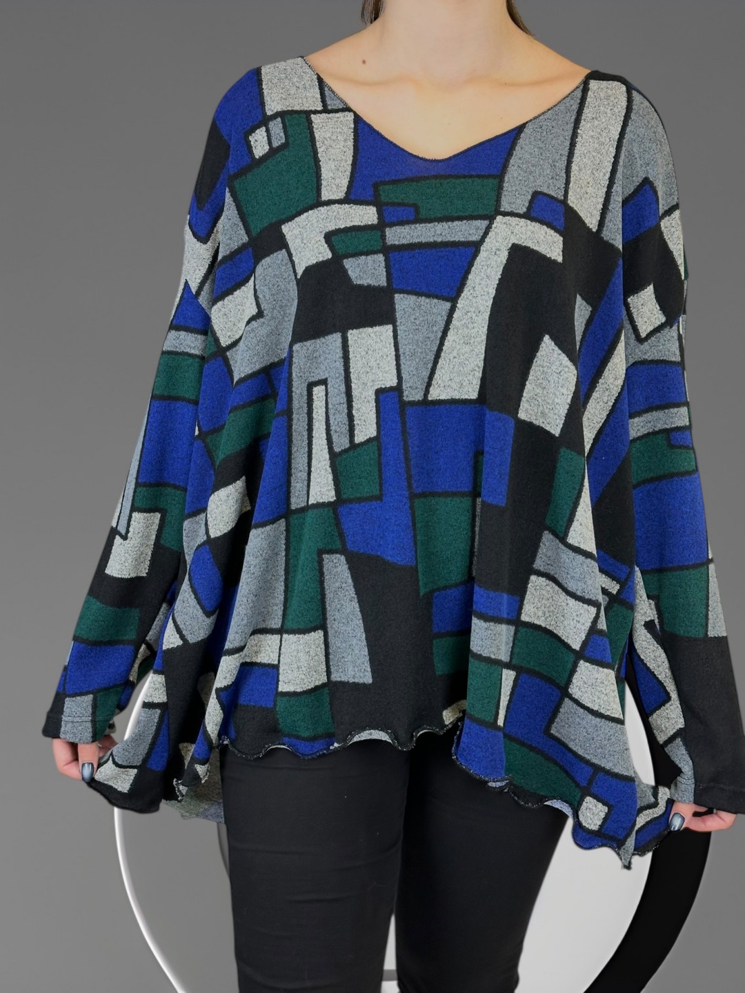 Ελαφριά Μπλούζα με Θηλυκή V Γραμμή Ελαφριά Μπλούζα με Θηλυκή V Γραμμή