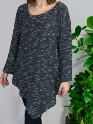 Εντυπωσιακή Μπλούζα με Ασύμμετρο Ντιζάιν