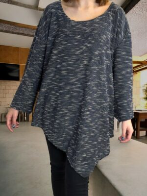 Εντυπωσιακή Μπλούζα με Ασύμμετρο Ντιζάιν