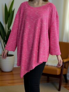 Εντυπωσιακή Μπλούζα με Ασύμμετρο Ντιζάιν